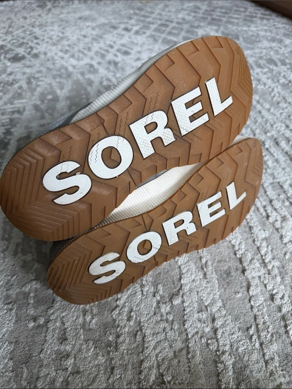 Sorel Woman's Light Gray and White Waterproof Sneakers